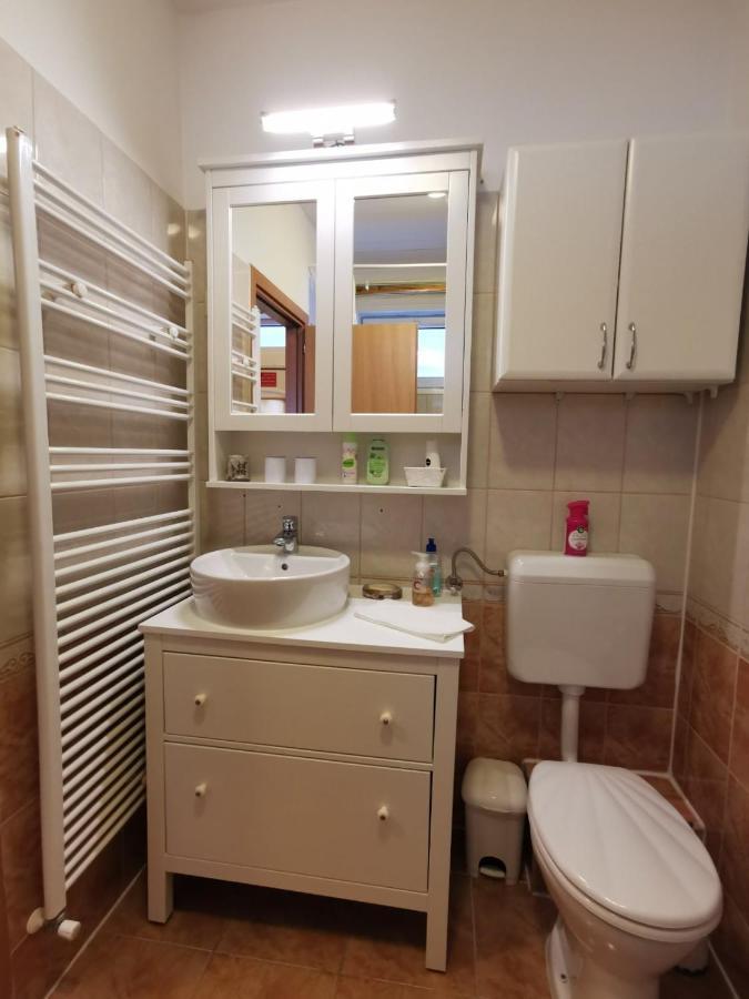 Dia Apartman Miskolc Exterior foto